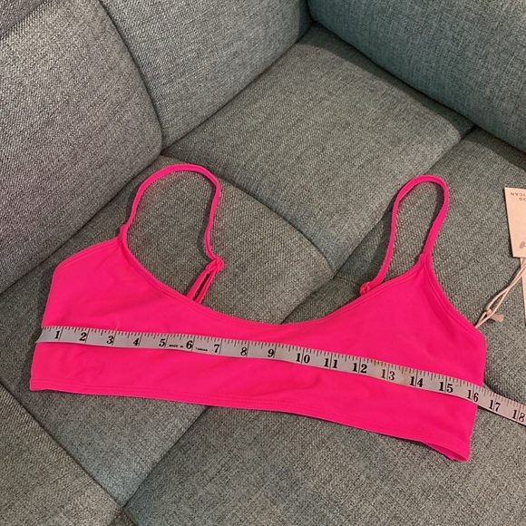 Good American Womens Deep Scoop Knockout Pink Bikini Swim Top Sz.XL - Picture 5 of 7